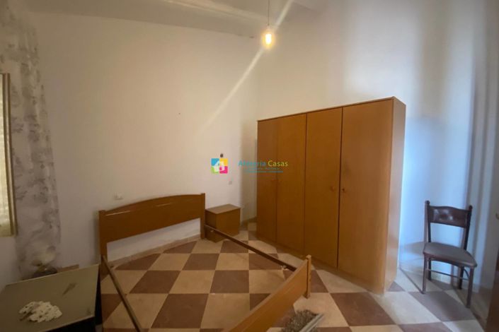 Image No.4-3 Bed Townhouse for sale