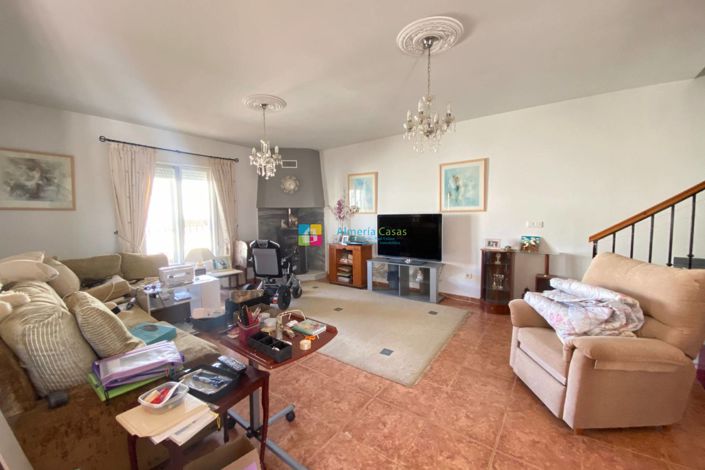 Image No.14-3 Bed Townhouse for sale