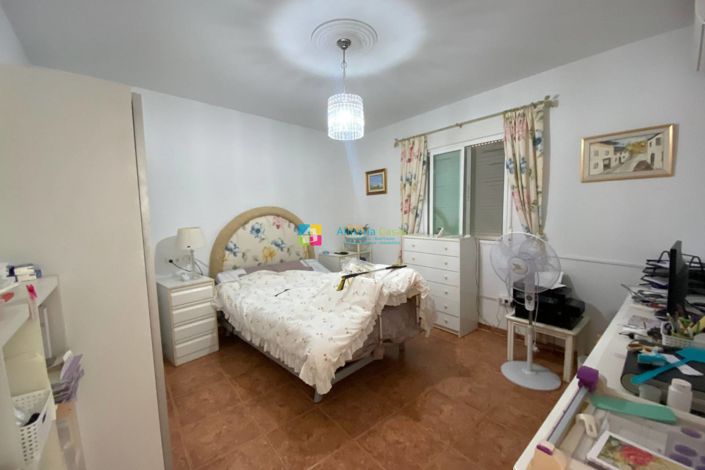 Image No.6-3 Bed Townhouse for sale