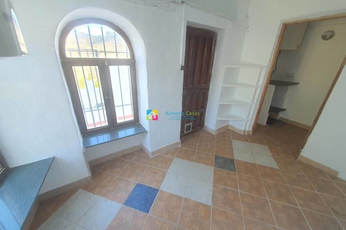 Image No.12-4 Bed Country House for sale