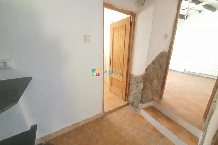 Image No.14-4 Bed Country House for sale