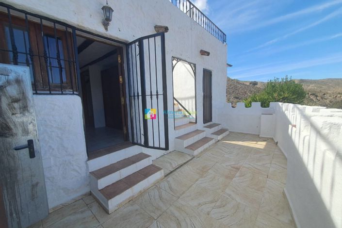 Image No.32-4 Bed Country House for sale