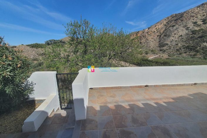 Image No.43-4 Bed Country House for sale