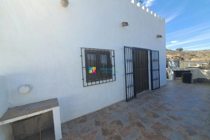 Image No.46-4 Bed Country House for sale