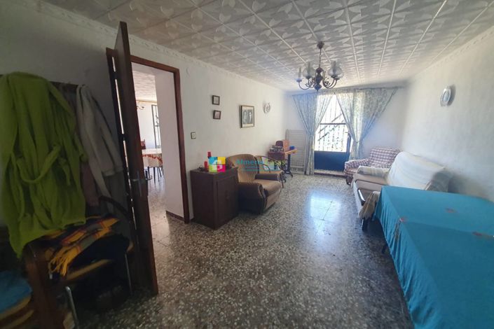 Image No.10-4 Bed Country House for sale