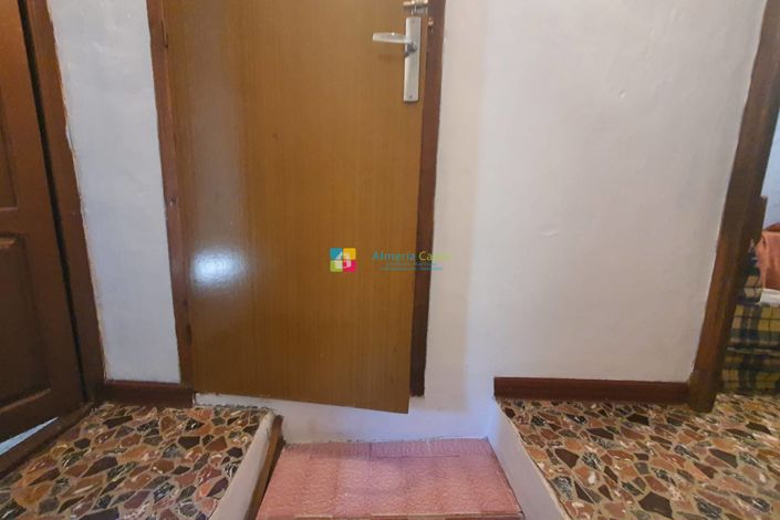 Image No.14-4 Bed Country House for sale