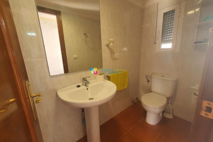 Image No.18-3 Bed Country House for sale