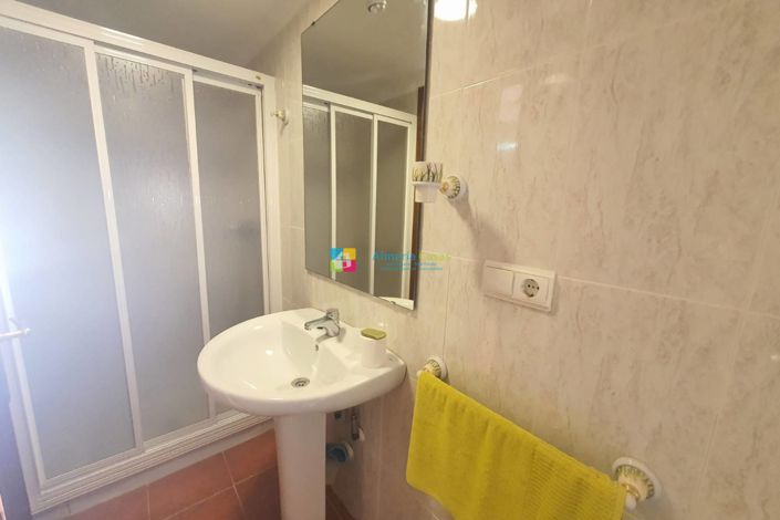 Image No.19-3 Bed Country House for sale