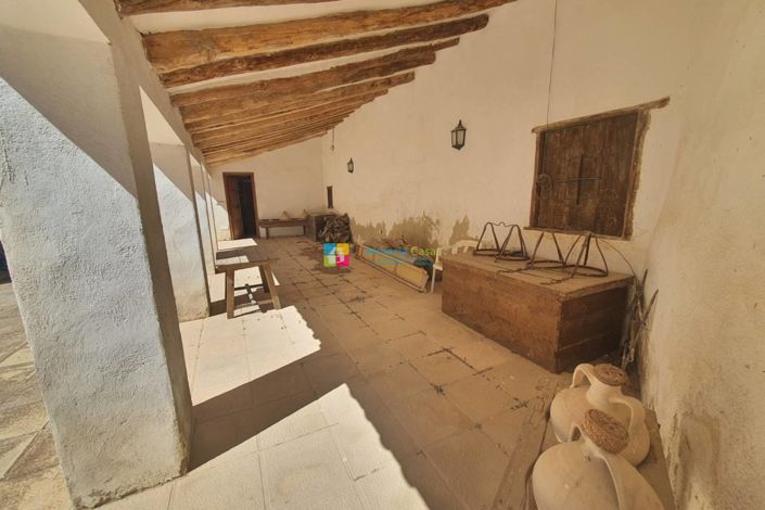 Image No.23-3 Bed Country House for sale