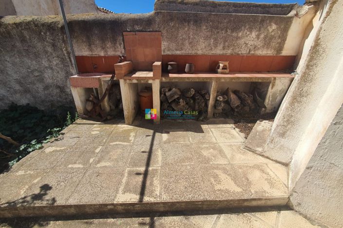 Image No.24-3 Bed Country House for sale