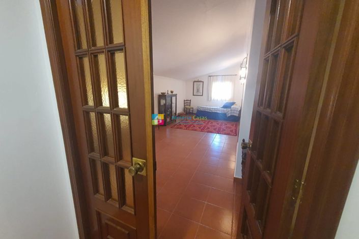 Image No.31-3 Bed Country House for sale