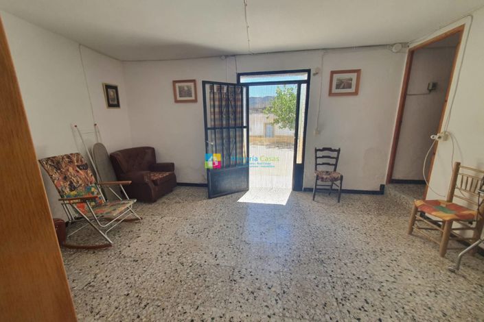 Image No.21-4 Bed Country House for sale