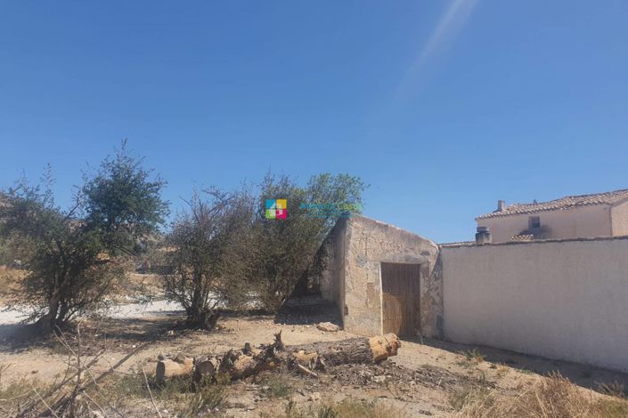 Image No.30-4 Bed Country House for sale