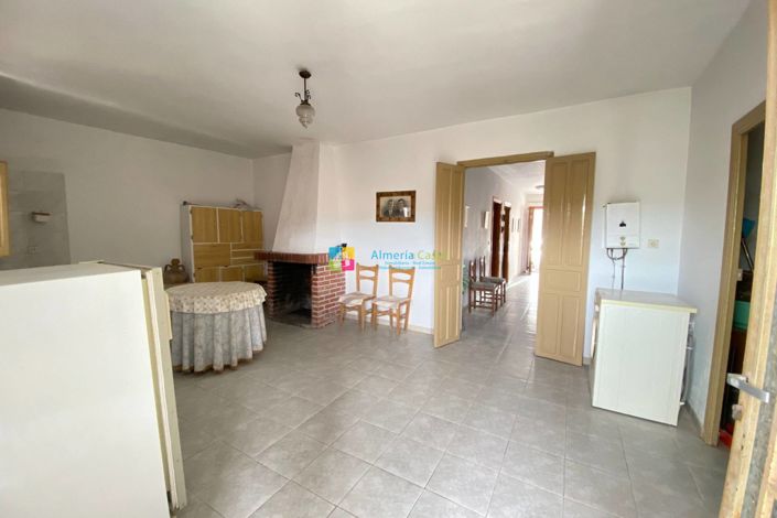 Image No.17-3 Bed Townhouse for sale