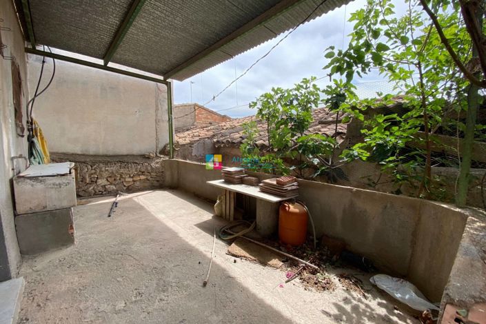 Image No.20-3 Bed Townhouse for sale