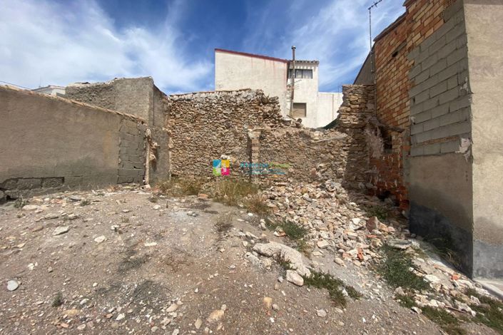 Image No.24-3 Bed Townhouse for sale