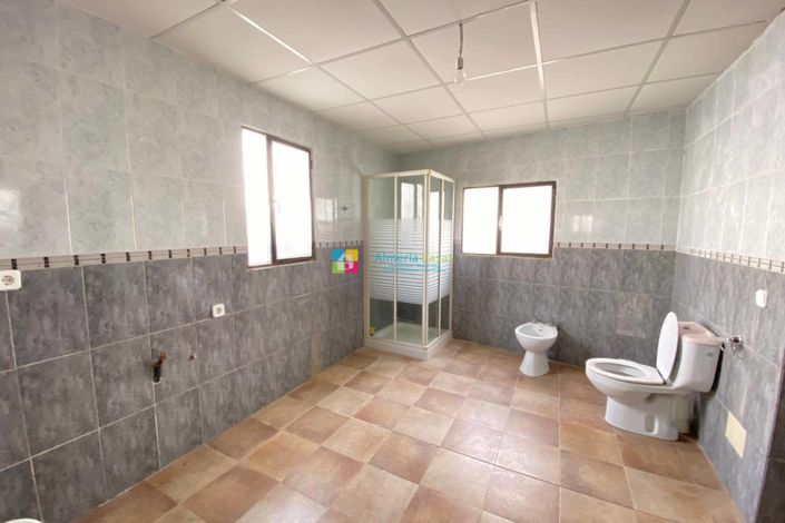 Image No.10-3 Bed Country House for sale