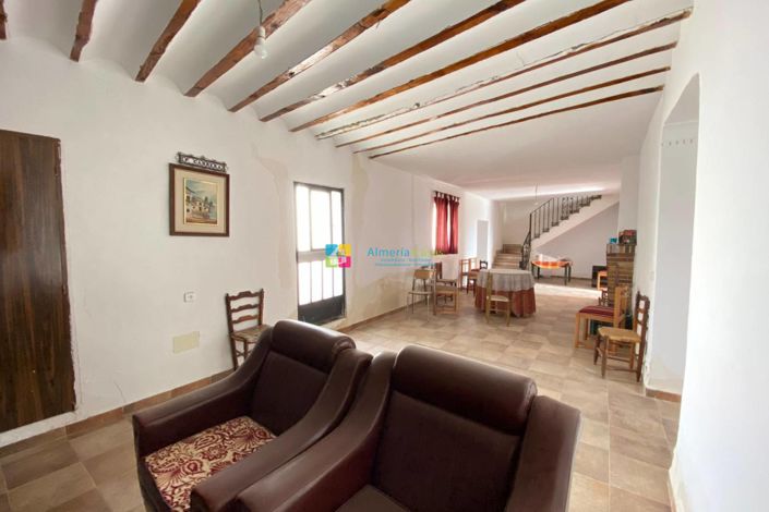 Image No.12-3 Bed Country House for sale