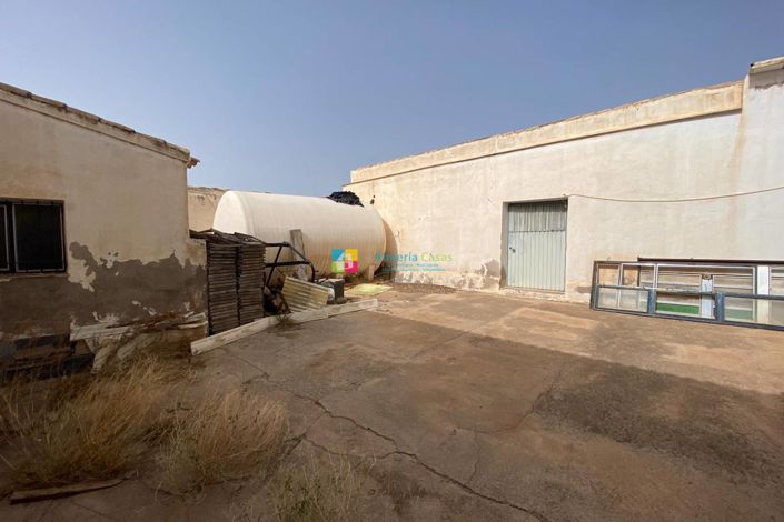 Image No.20-3 Bed Country House for sale