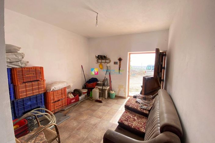 Image No.22-3 Bed Country House for sale