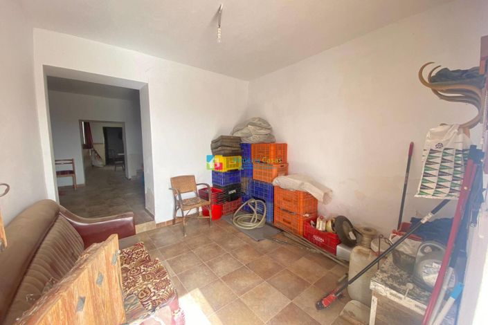 Image No.23-3 Bed Country House for sale