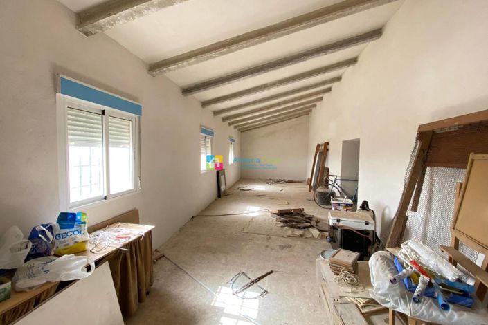 Image No.30-3 Bed Country House for sale