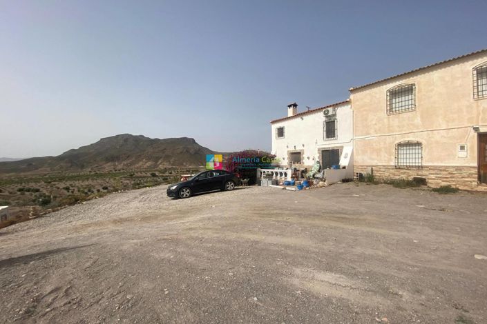 Image No.35-3 Bed Country House for sale