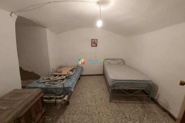 Image No.13-3 Bed Country House for sale