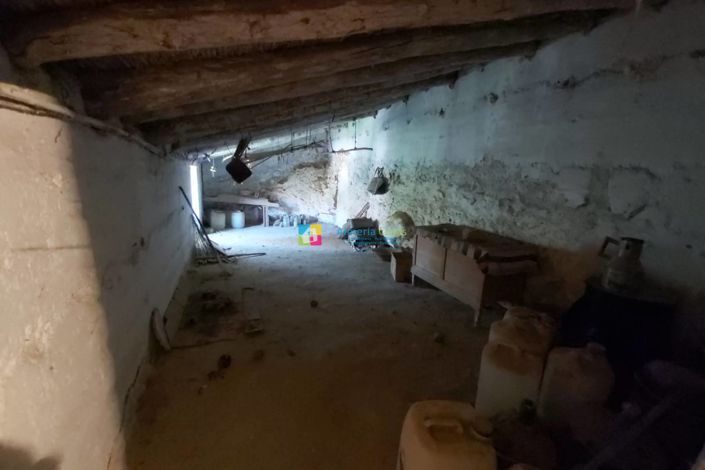 Image No.20-3 Bed Country House for sale