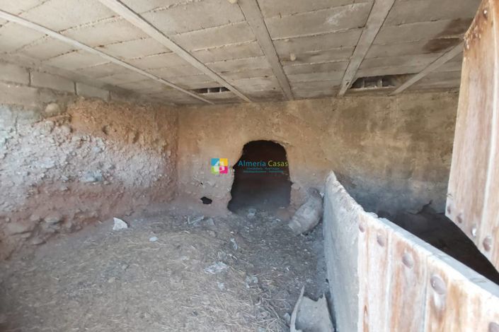 Image No.22-3 Bed Country House for sale