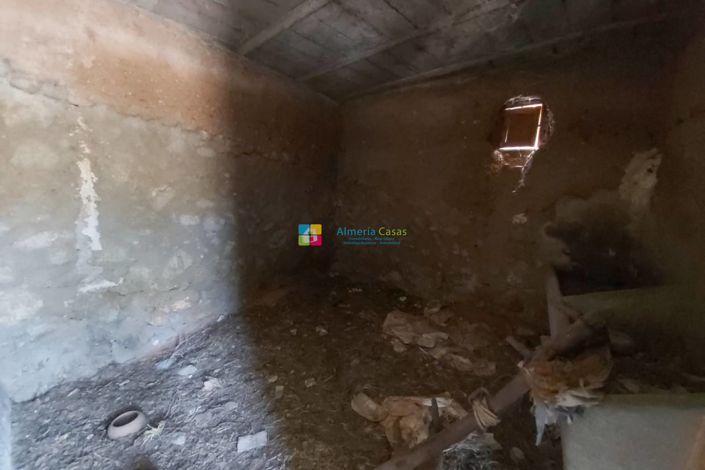 Image No.26-3 Bed Country House for sale