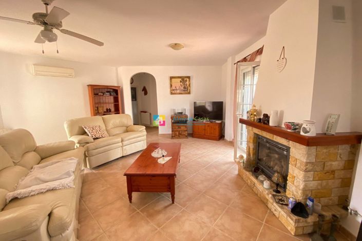 Image No.12-5 Bed Villa for sale