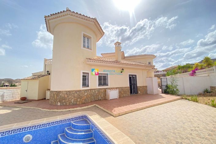 Image No.3-5 Bed Villa for sale