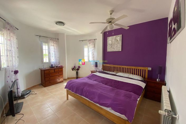 Image No.38-5 Bed Villa for sale