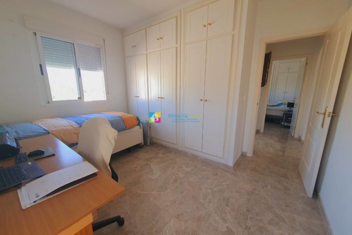 Image No.18-3 Bed Villa for sale