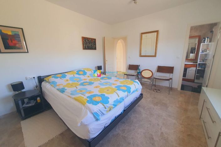 Image No.20-3 Bed Villa for sale