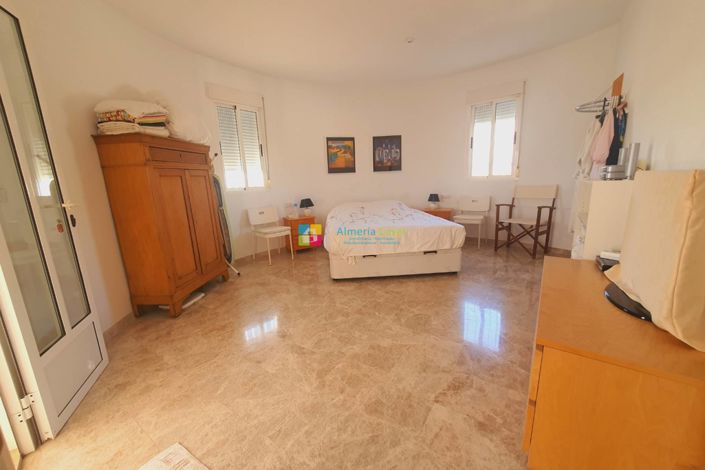 Image No.30-3 Bed Villa for sale