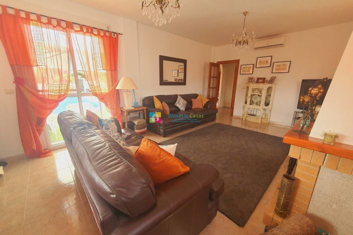 Image No.12-4 Bed Villa for sale