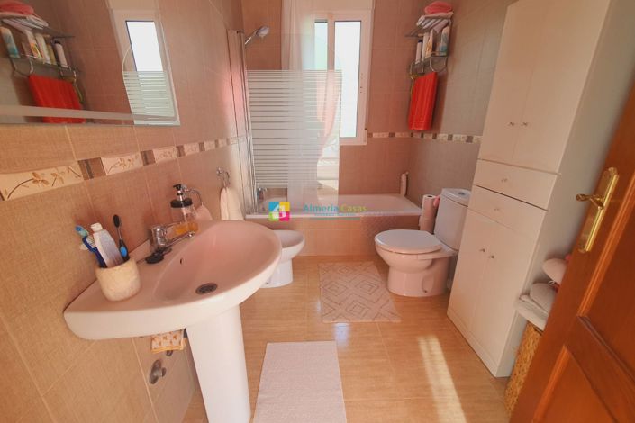 Image No.36-4 Bed Villa for sale