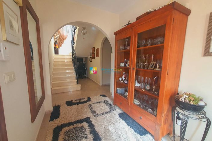 Image No.8-4 Bed Villa for sale