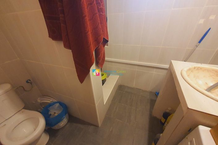 Image No.19-2 Bed Country House for sale