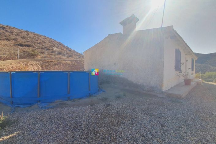 Image No.2-2 Bed Country House for sale