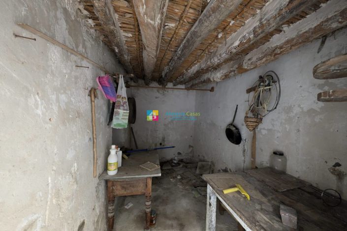 Image No.16-4 Bed Townhouse for sale