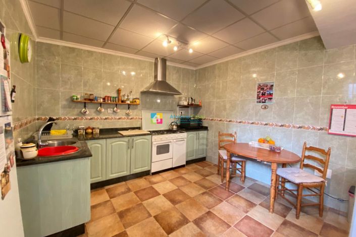 Image No.18-3 Bed Townhouse for sale