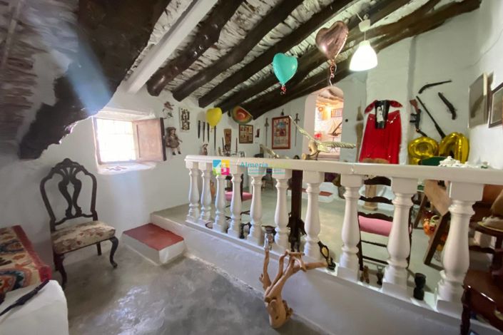 Image No.26-3 Bed Townhouse for sale