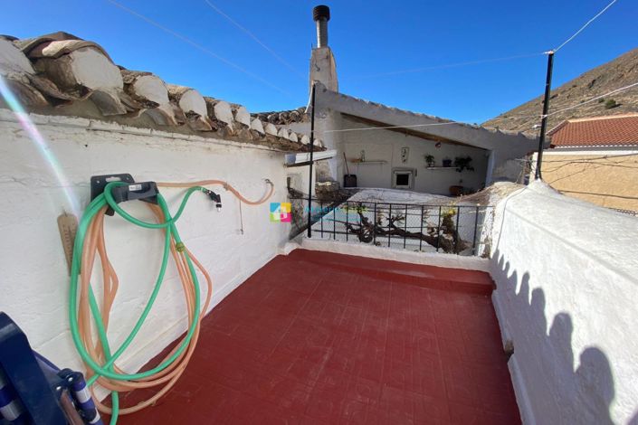 Image No.28-3 Bed Townhouse for sale