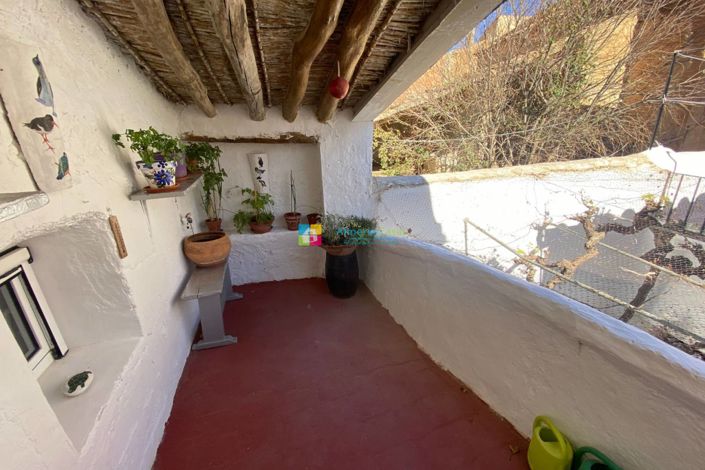 Image No.40-3 Bed Townhouse for sale