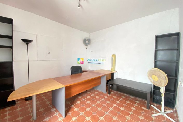 Image No.40-3 Bed Villa for sale