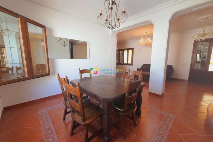 Image No.17-9 Bed Villa for sale