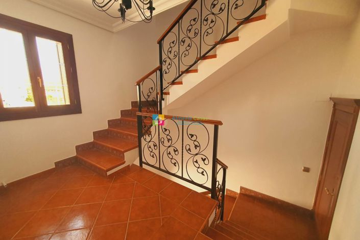 Image No.40-9 Bed Villa for sale